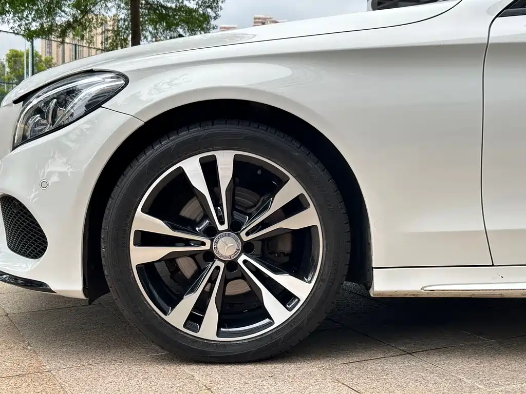 Mercedes-Benz C-Class 2017 — фото 15