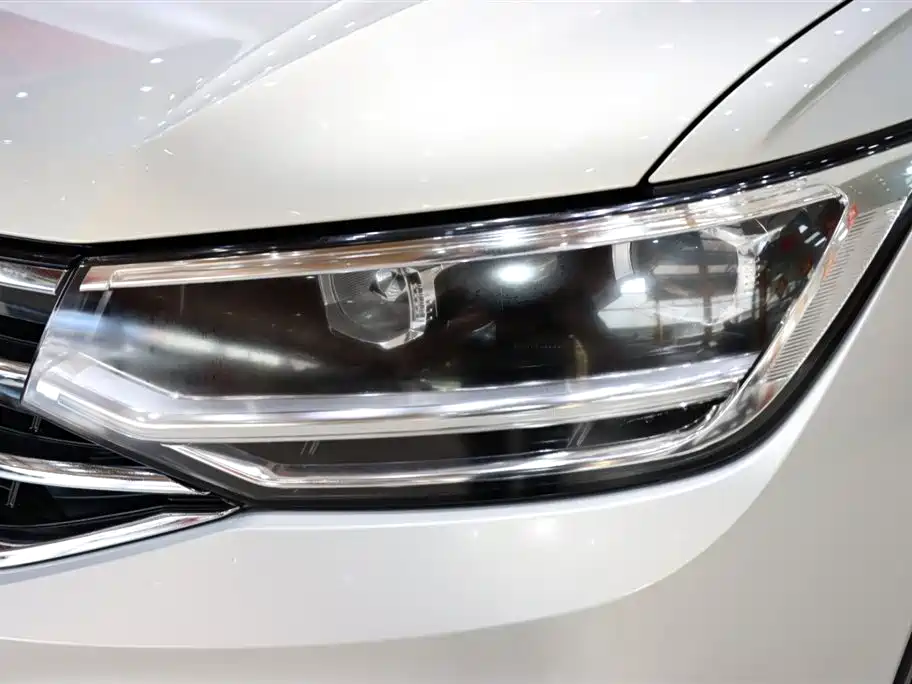 Volkswagen Tiguan L 2022 — фото 7