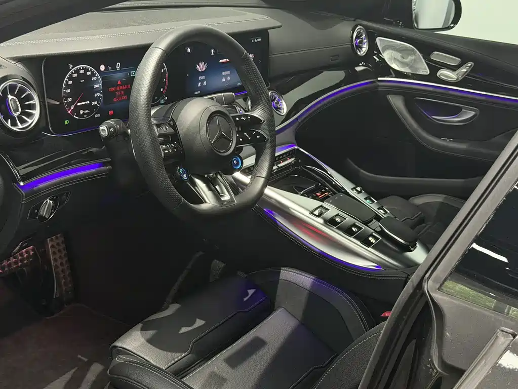 Mercedes-Benz AMG GT 2025 — фото 19