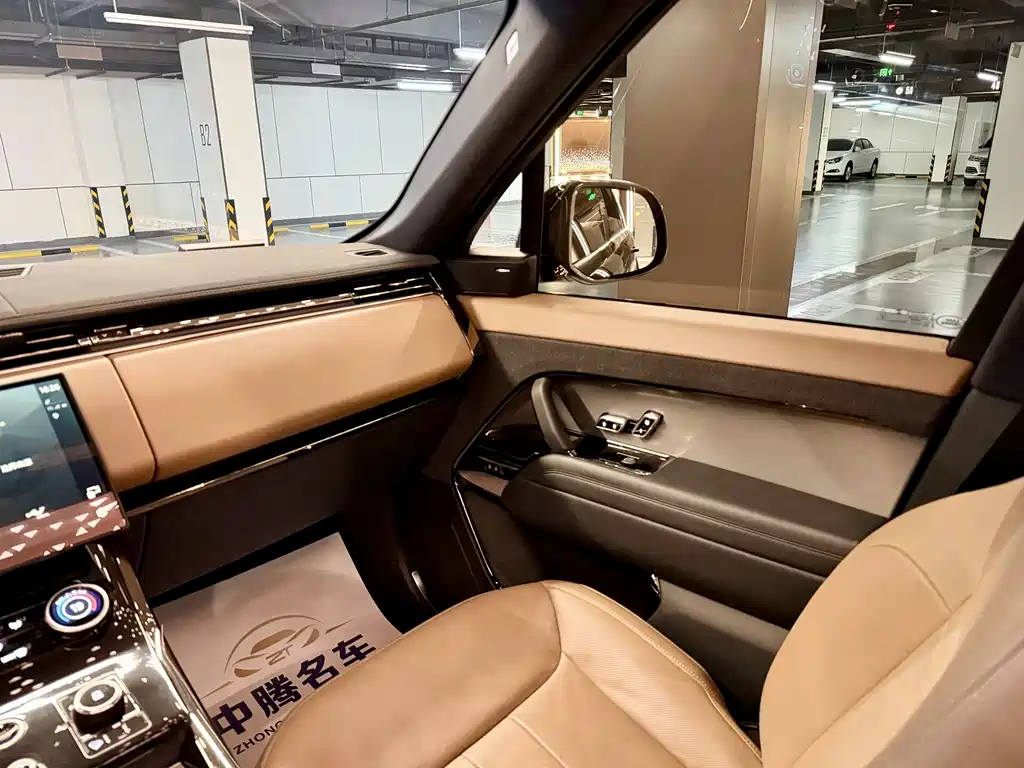 Land Rover Range Rover Sport 2023 — фото 9