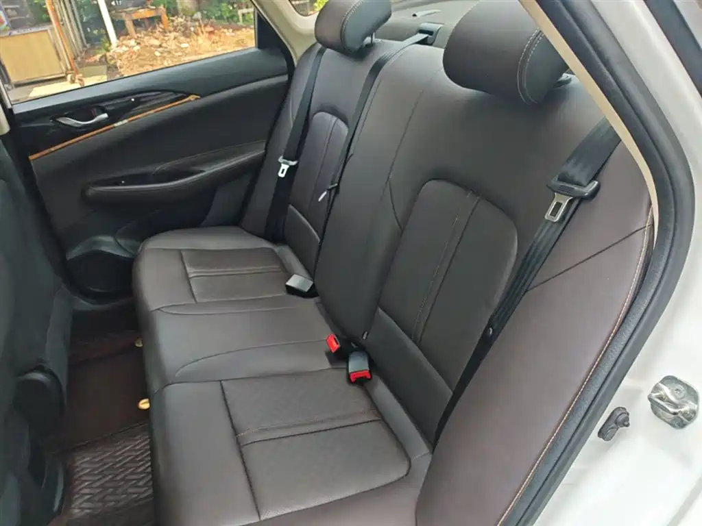 Changan Eado DT 2018 — фото 17