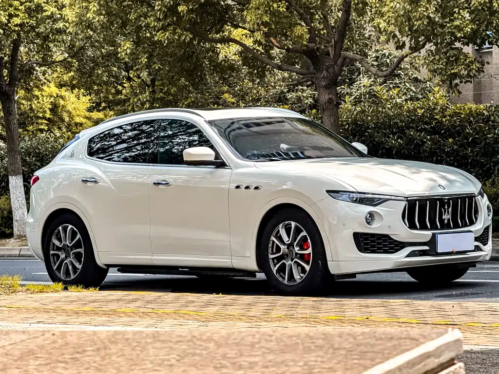 Maserati Levante 2018 — фото 6