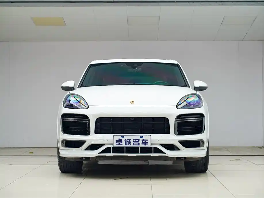 Porsche Cayenne 2020 — фото 2