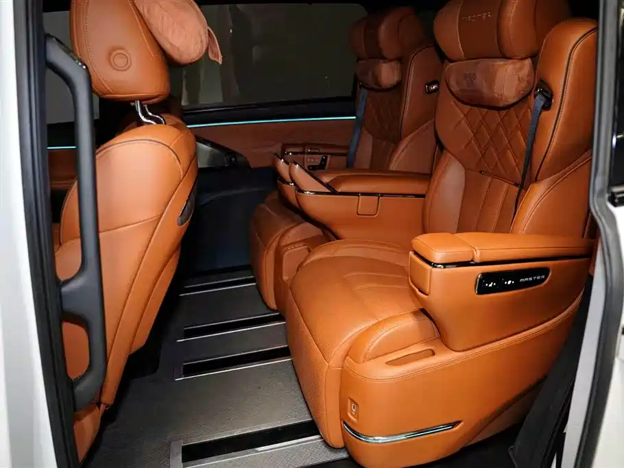 GAC Motor Xiangwang M8 2025 — фото 15