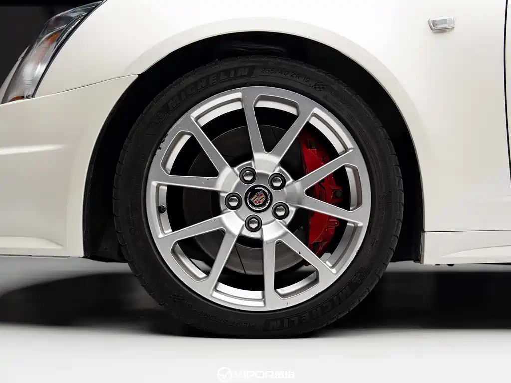 Cadillac CTS 2015 — фото 15