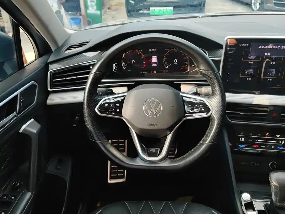 Volkswagen Tiguan L 2022 — фото 15