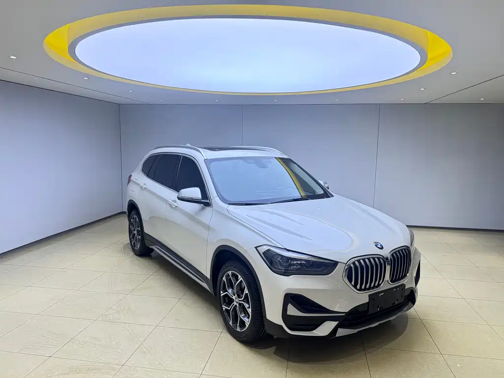 BMW X1 2022 — фото 3
