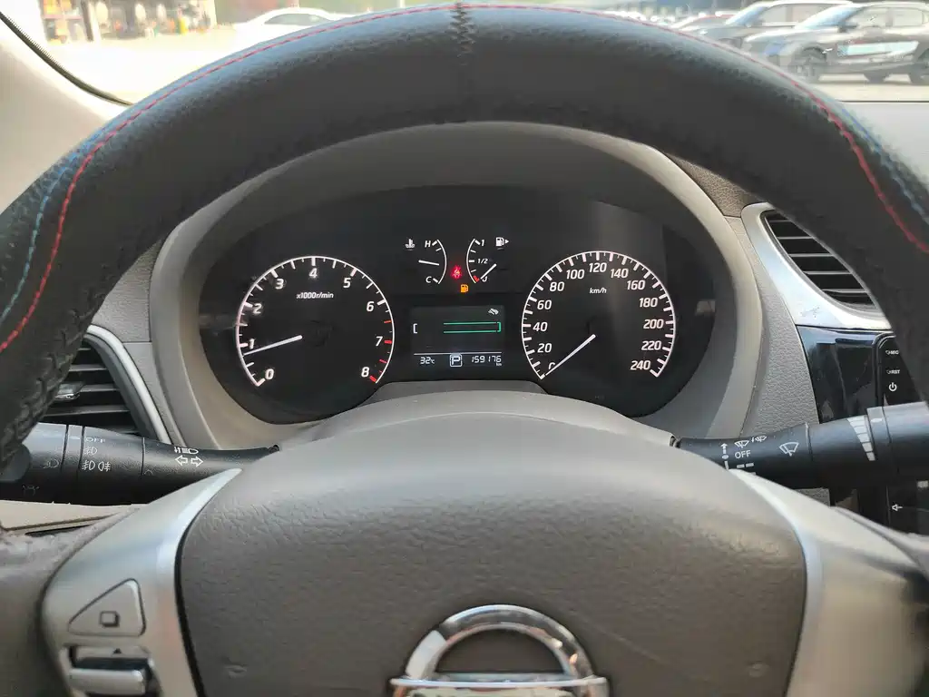 Nissan Sylphy 2014 — фото 13