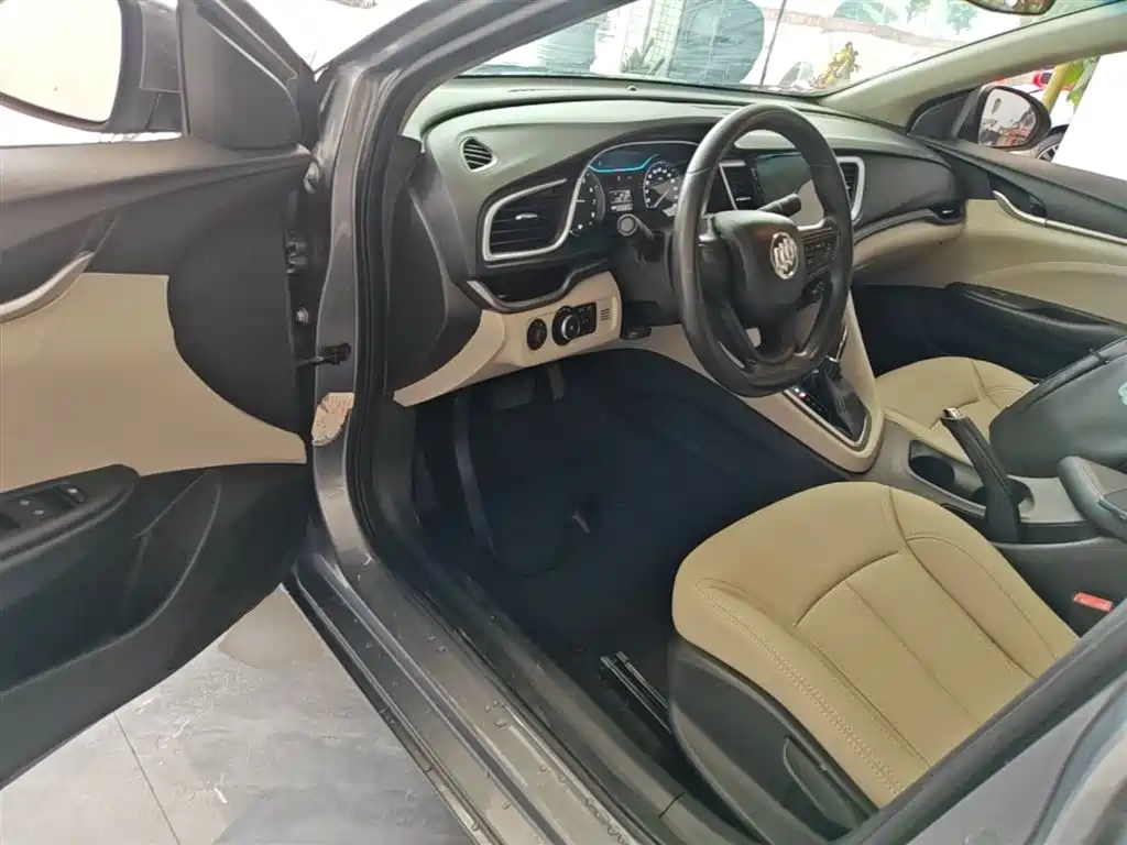 Buick Excelle 2018 — фото 16