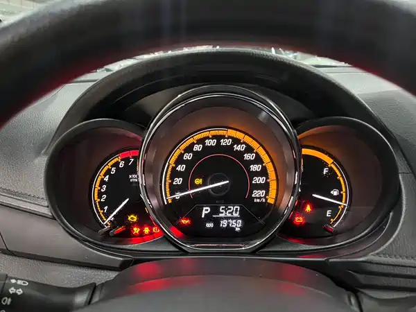 Toyota Yaris L 2023