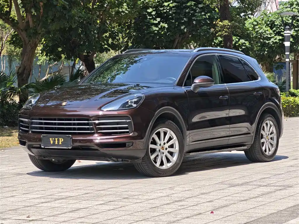 Porsche Cayenne 2018 — фото 1