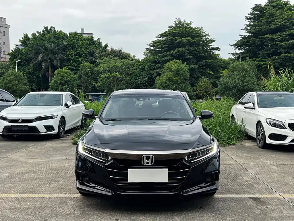 Honda Accord 2022 — фото 2