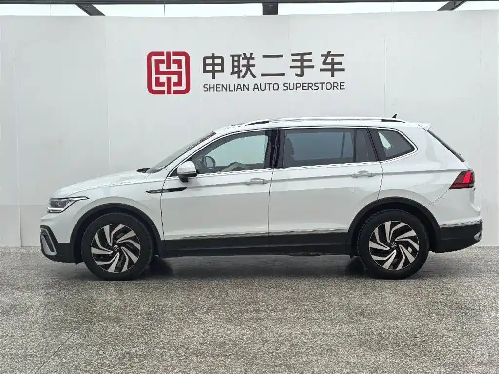 Volkswagen Tiguan L 2023