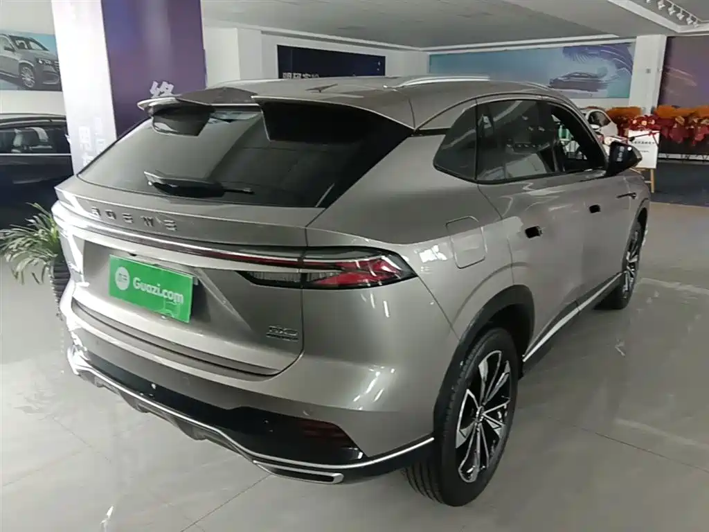 Roewe RX5 2025 — фото 7