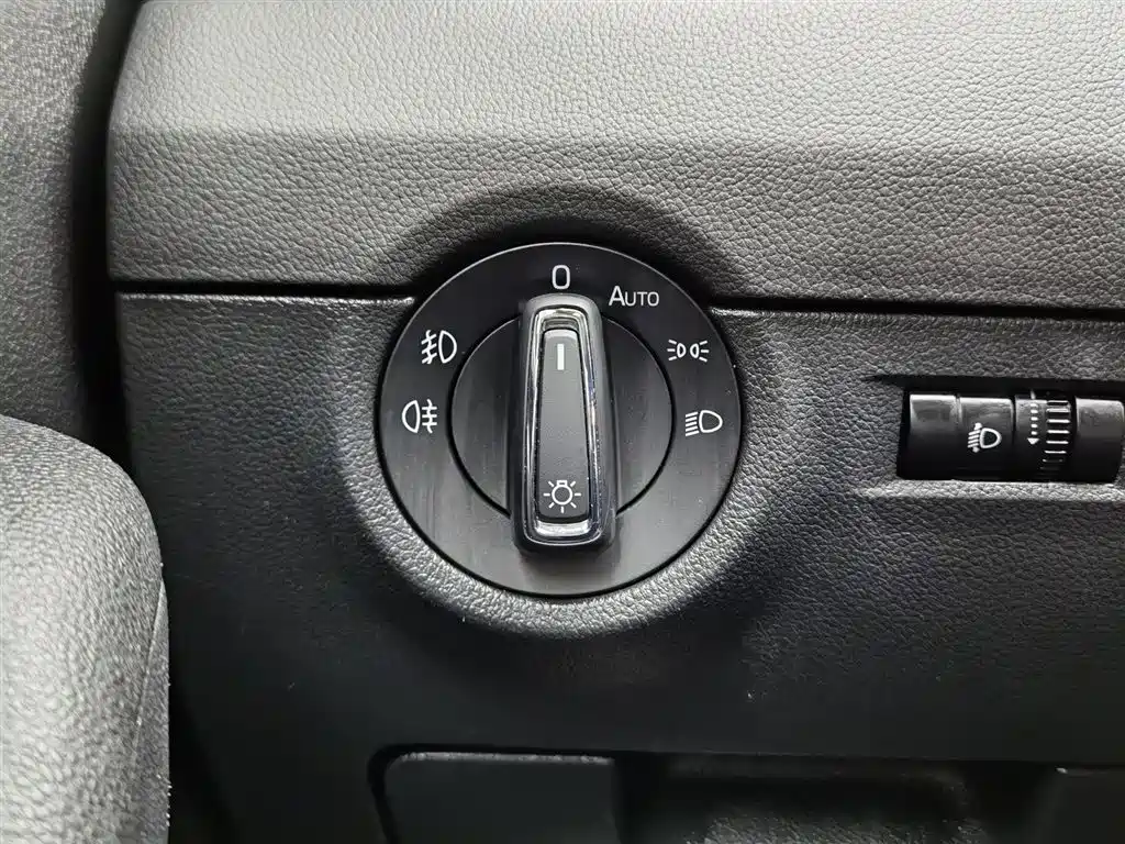Skoda Octavia 2019 — фото 21