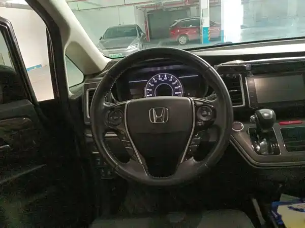 Honda Elysion 2017