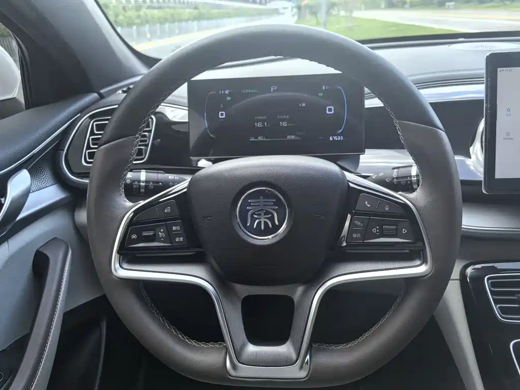 BYD Qin PLUS 2025 — фото 11