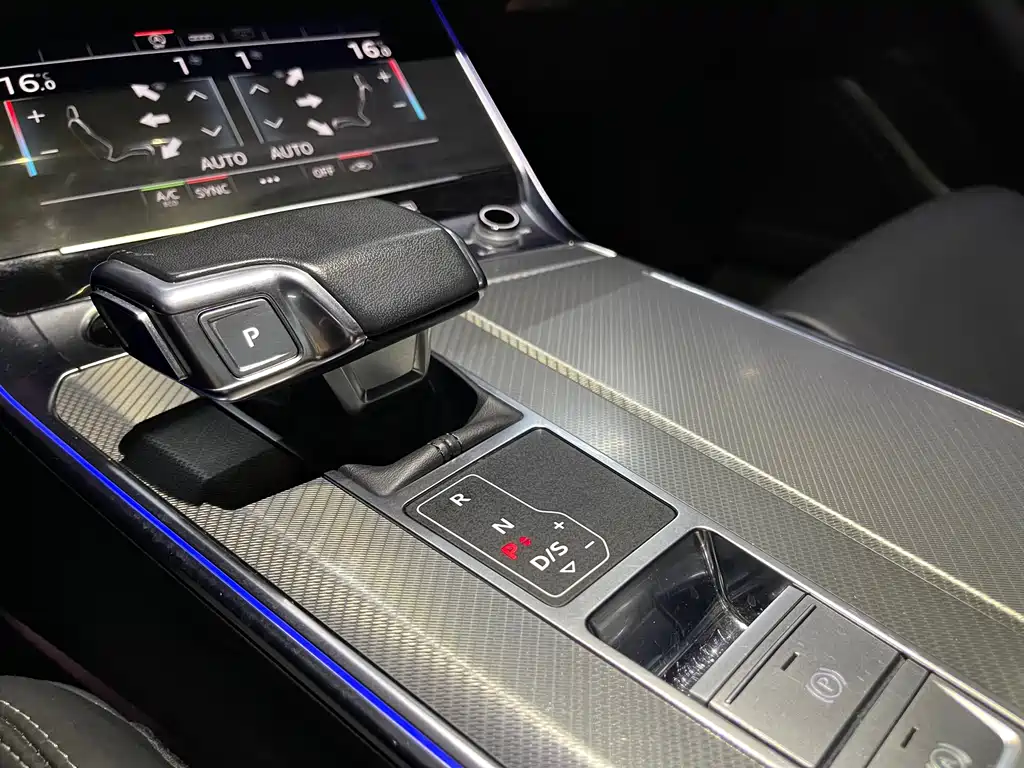 Audi A6L 2023 — фото 9