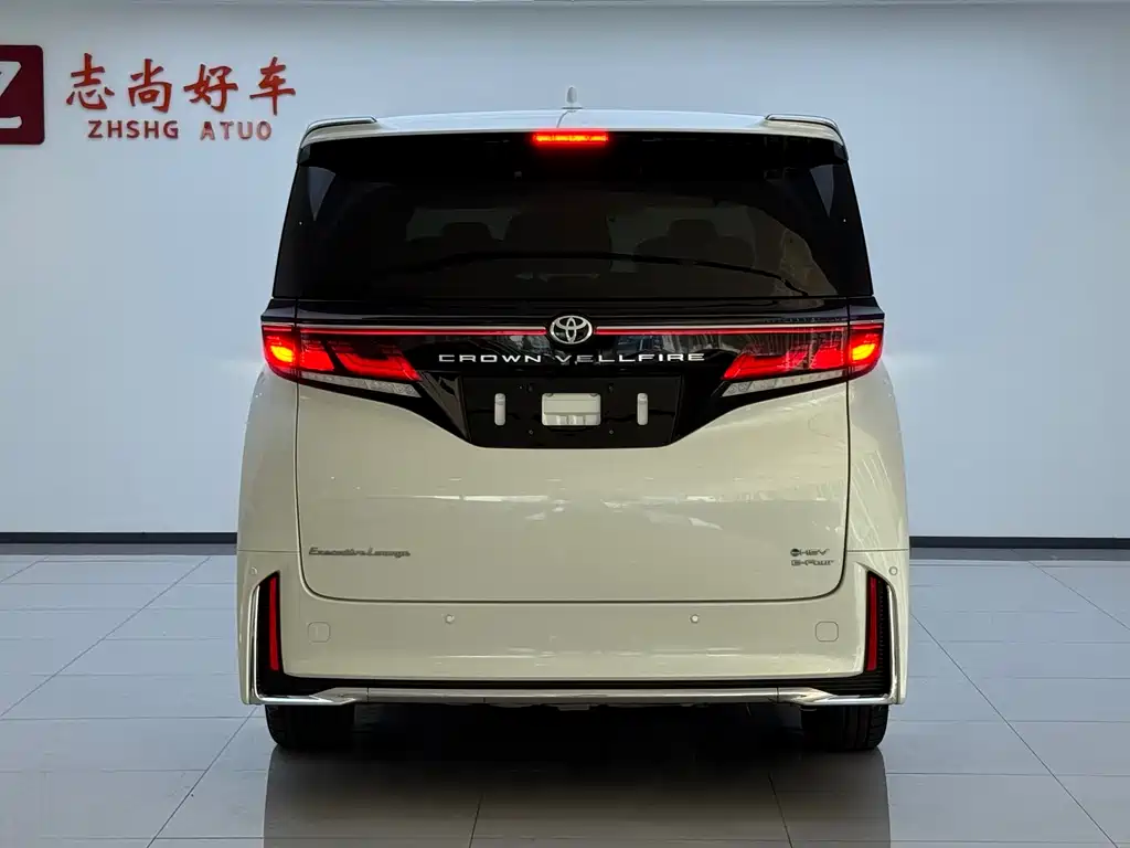 Toyota Vellfire 2024 — фото 13