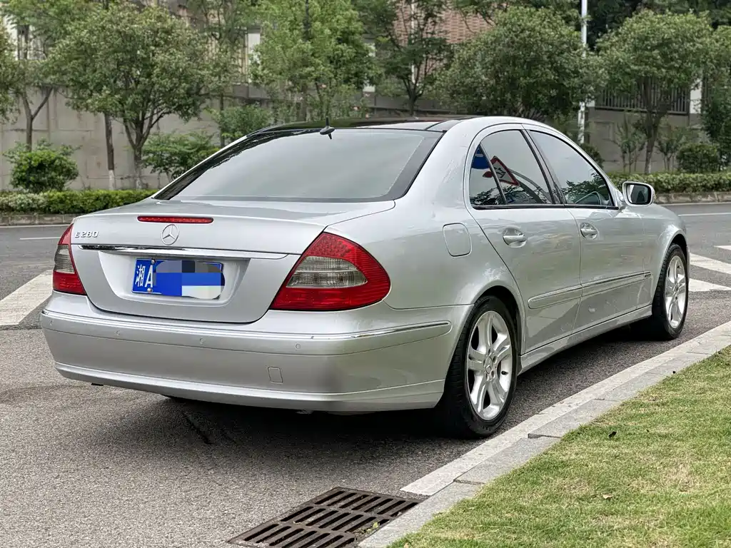 Mercedes-Benz E-Class 2007