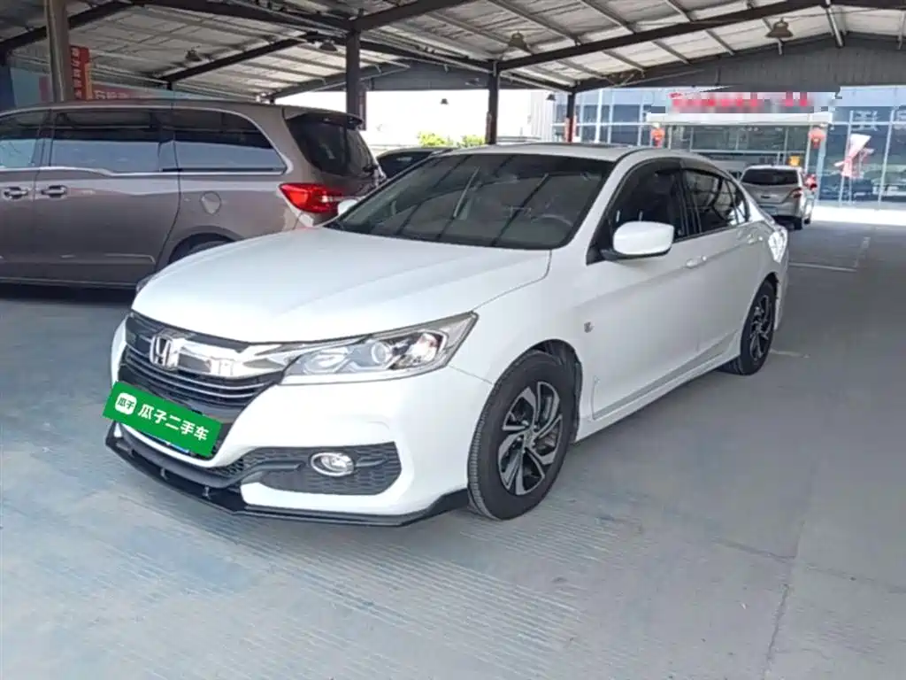 Honda Accord 2017 — фото 1