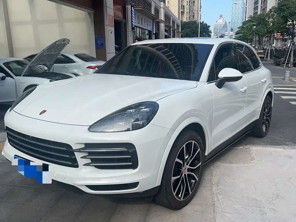 Porsche Cayenne 2022