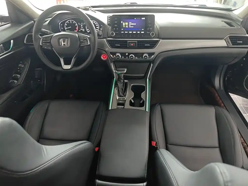 Honda Accord 2021 — фото 10