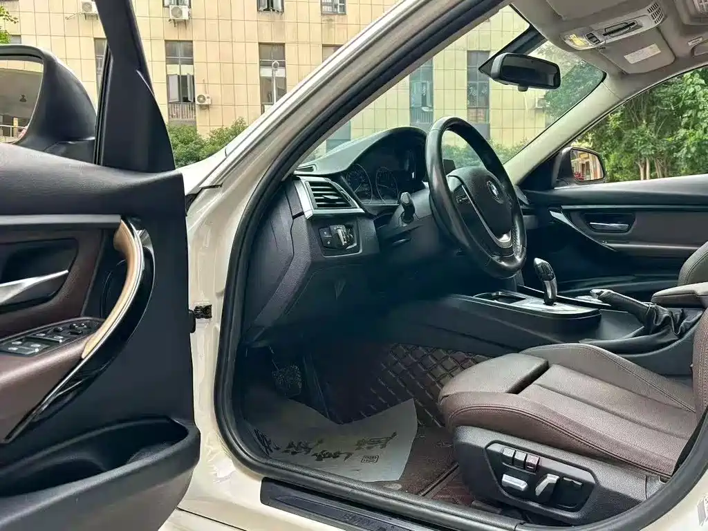 BMW 3 Series 2019