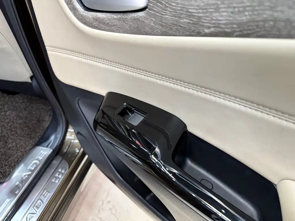 Honda Jade 2018 — фото 22