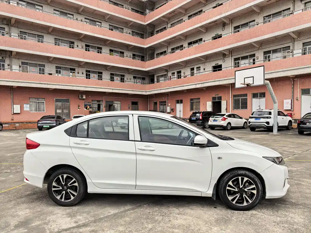 Honda City 2017 — фото 4