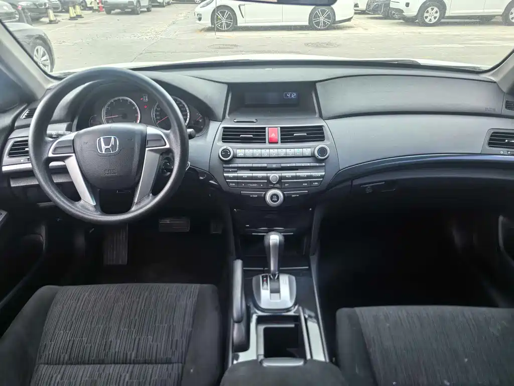 Honda Accord 2013 — фото 9