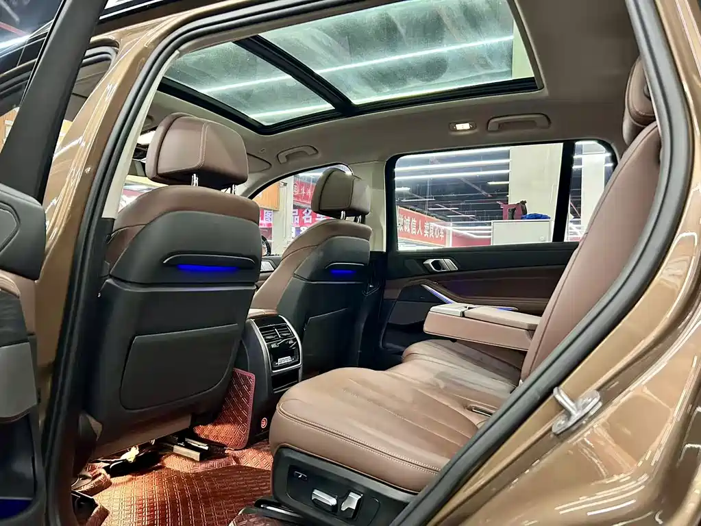 BMW X7 2019 — фото 11
