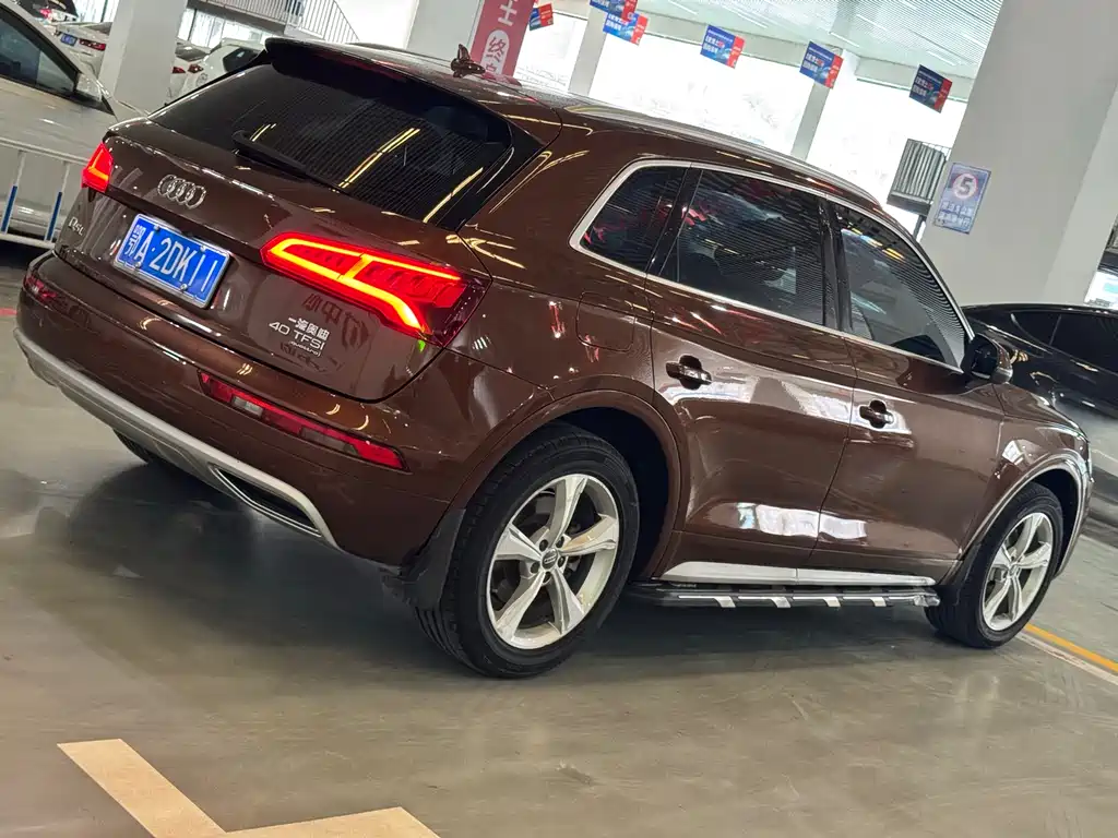 Audi Q5L 2019 — фото 5