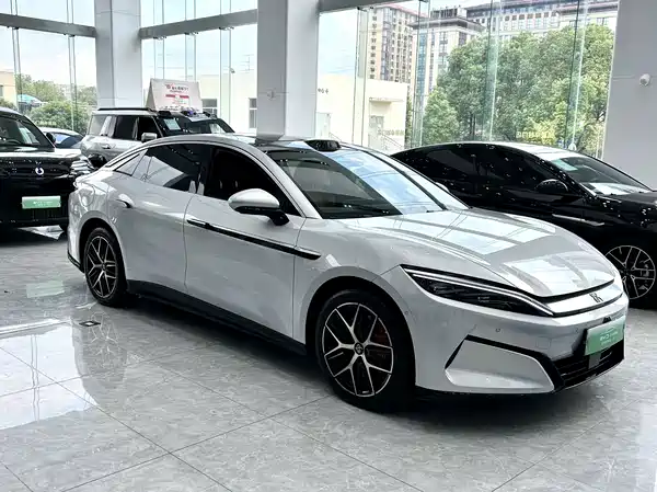 BYD Han L 2025