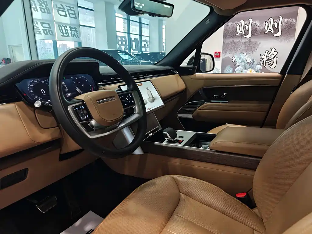 Land Rover Range Rover 2024 — фото 12