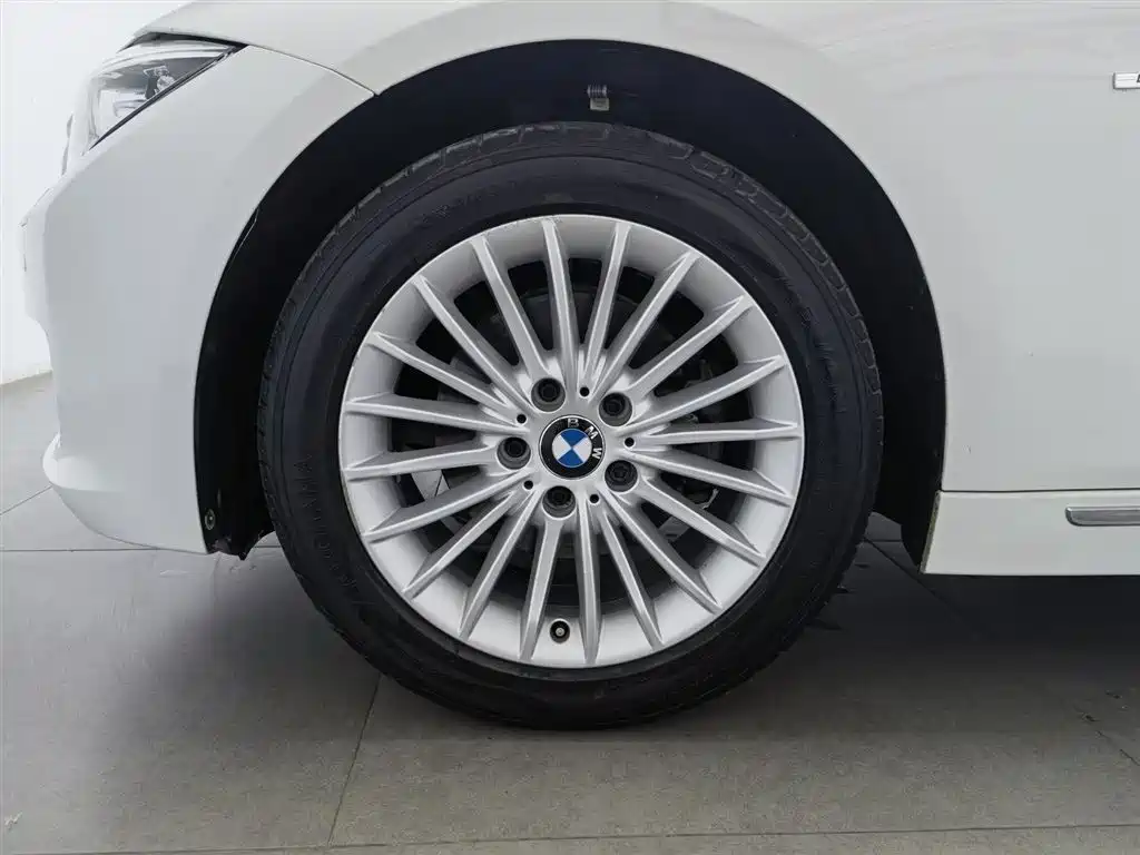 BMW 3 Series 2014 — фото 17
