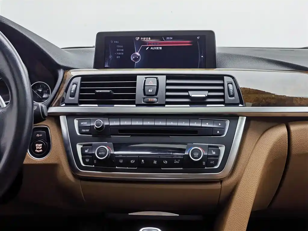 BMW 3 Series 2014 — фото 12