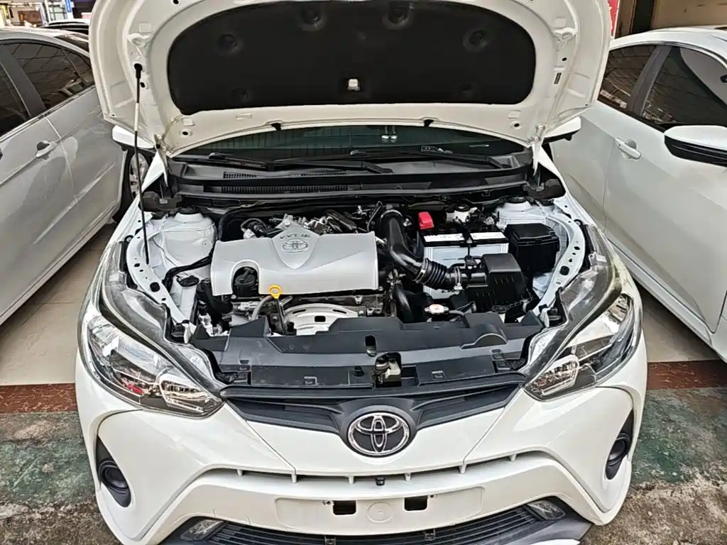 Toyota Yaris L 2020 — фото 20