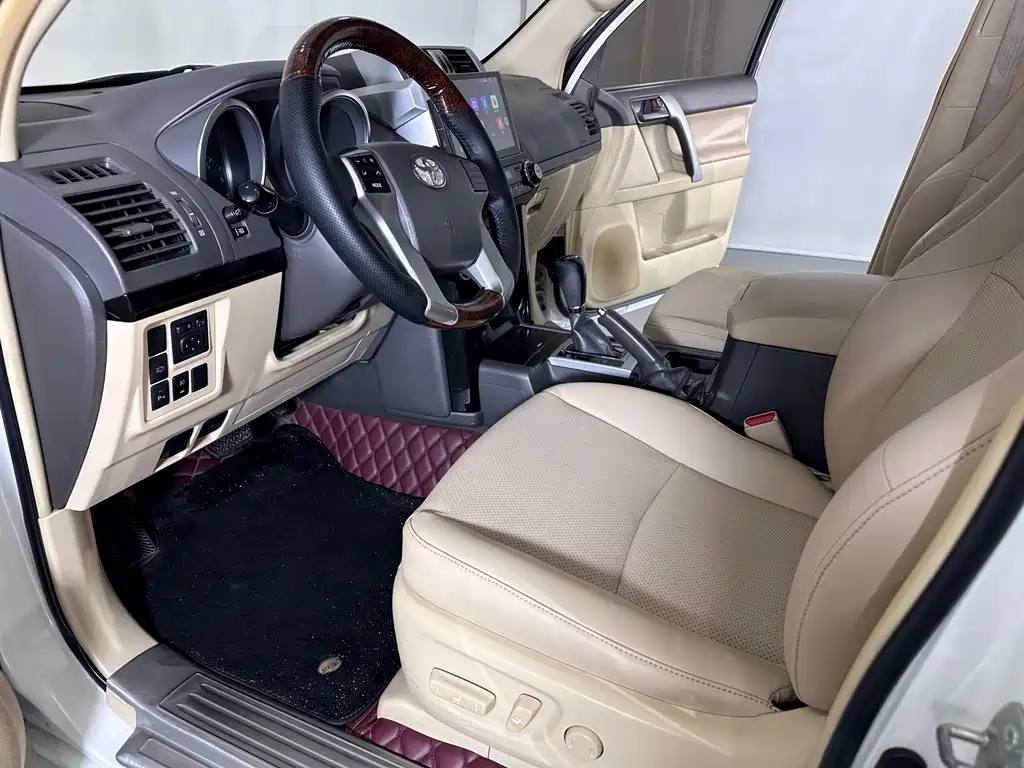 Toyota Prado 2016 — фото 6