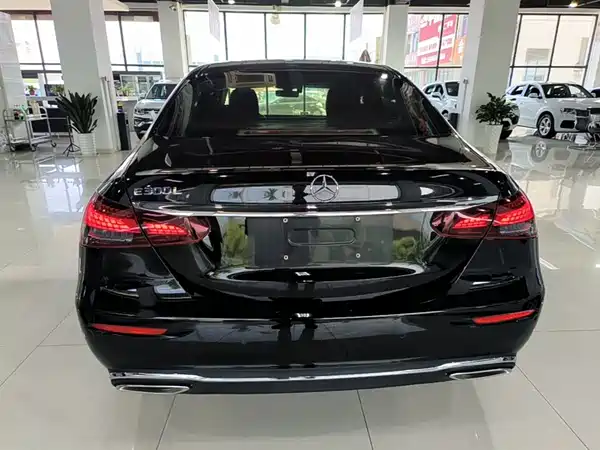Mercedes-Benz E-Class 2023