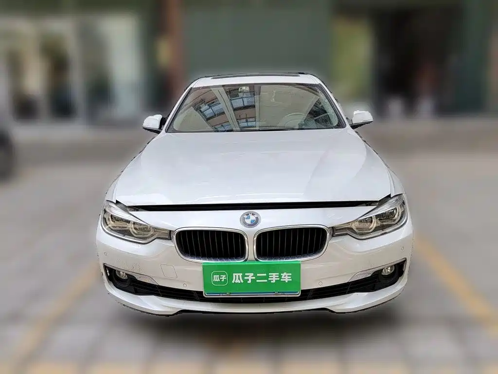 BMW 3 Series 2016 — фото 24