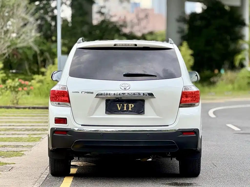 Toyota Highlander 2013 — фото 14