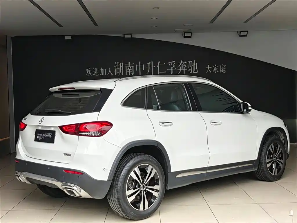 Mercedes-Benz GLA 2023 — фото 14
