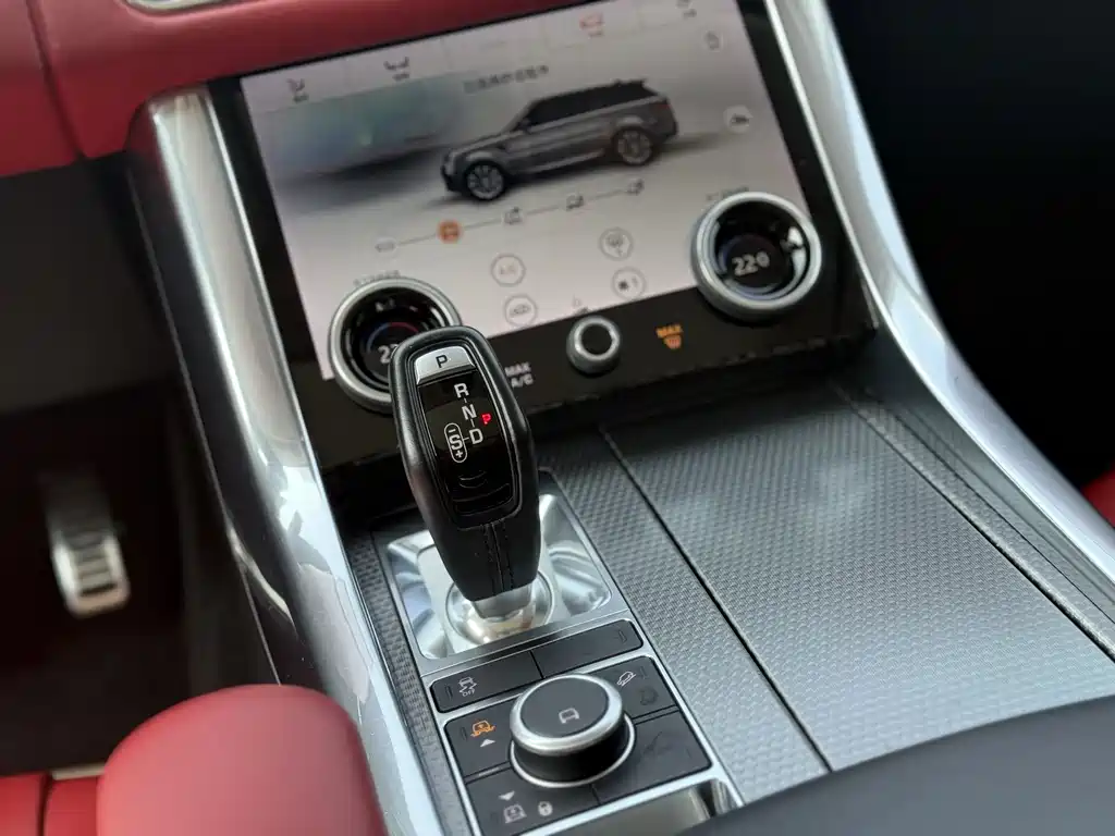 Land Rover Sport 2020 — фото 11