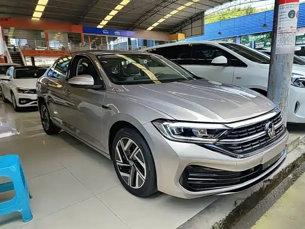 Volkswagen Sagitar 2025