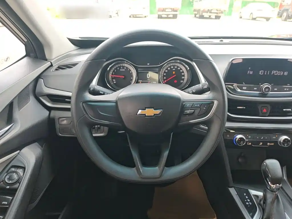 Chevrolet Orlando 2019 — фото 11