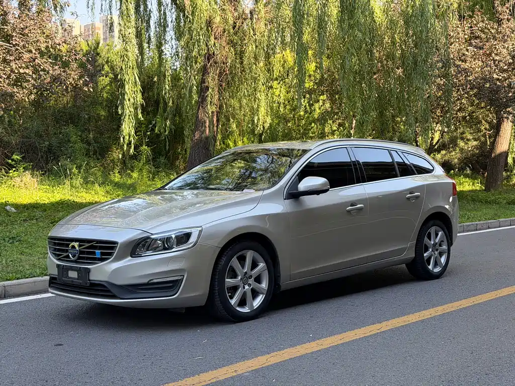 Volvo V60 2017
