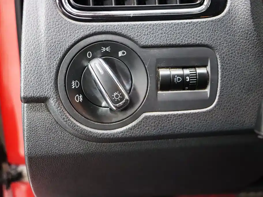 Volkswagen Polo 2012 — фото 14
