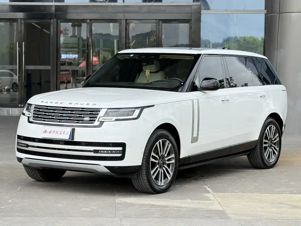 Land Rover Range Rover 2023 — фото 1