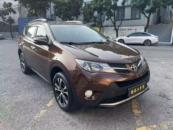 Toyota RAV4 2015